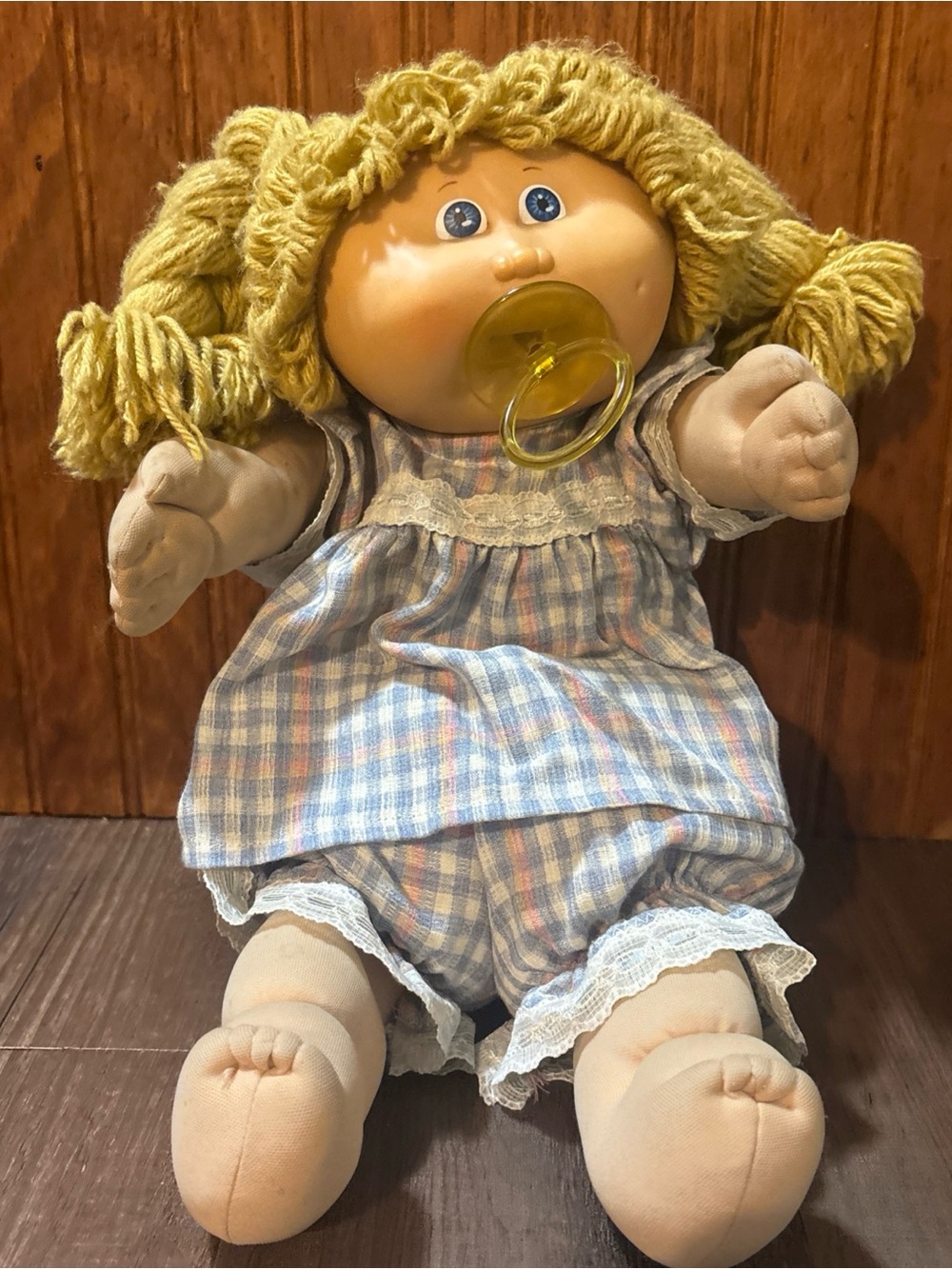 Vintage 1983 Cabbage Patch Doll w Pacifier Blonde/Blue Eyes Plaid Dress